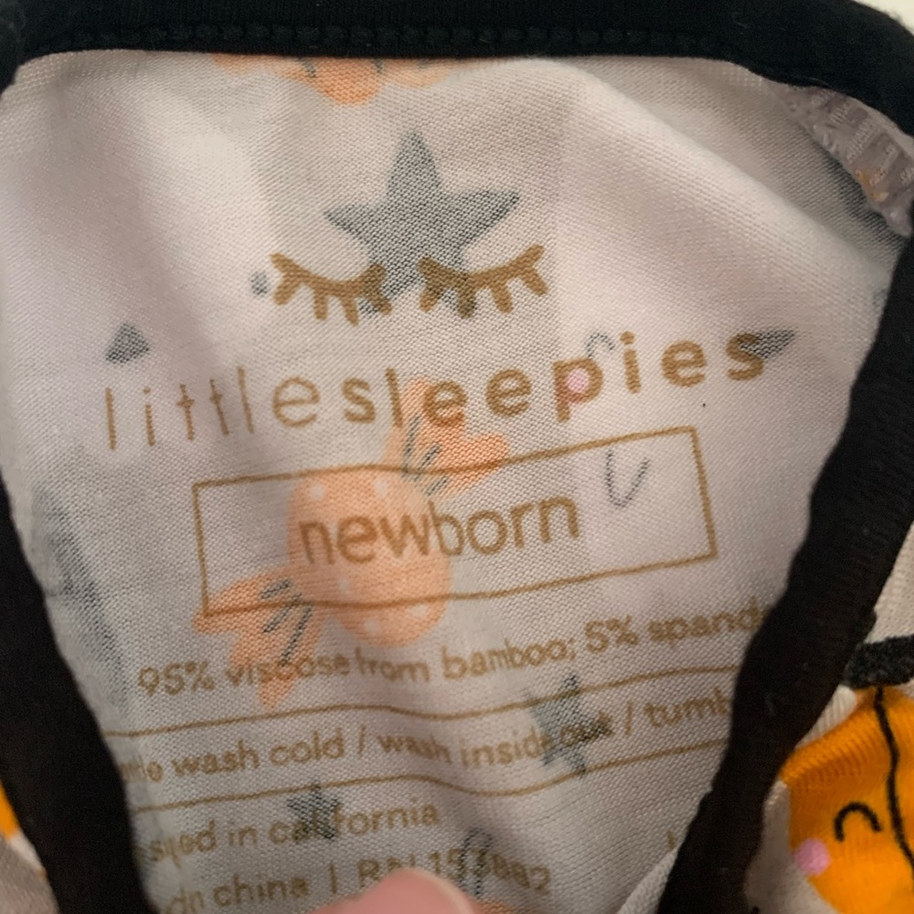 Baby LITTLE SLEEPIES Pajamas Newborn - Picture 3 of 5